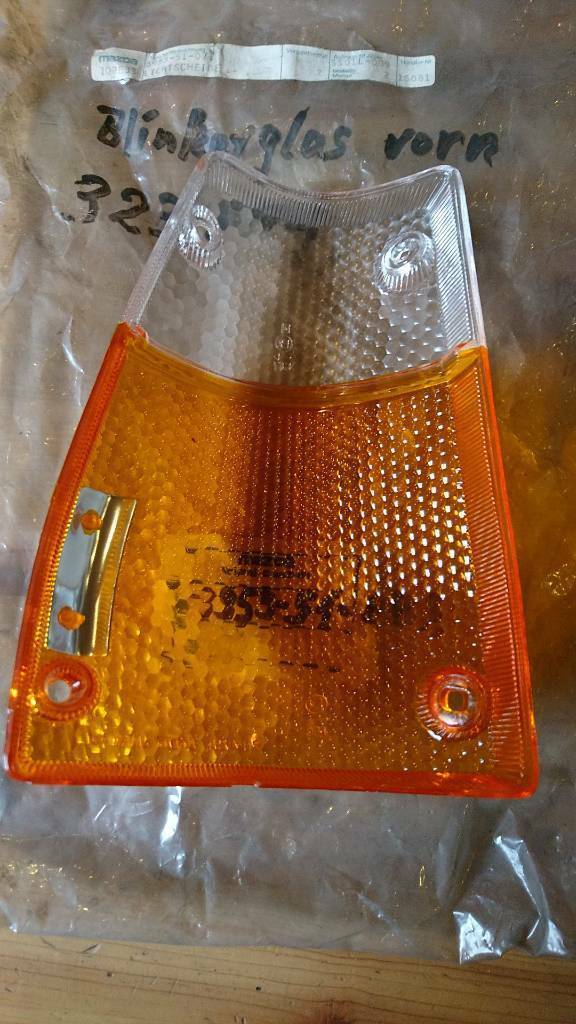 Mazda 323 Blinkerglass neu original