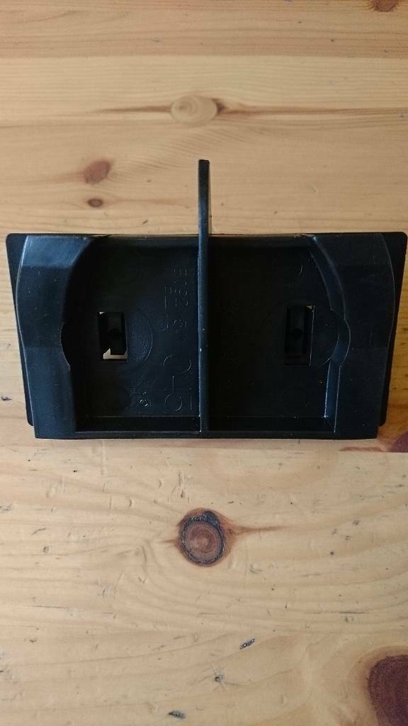Mazda 323 Station Wagon Stoßstangen Halter neu