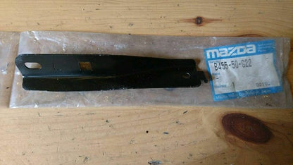 Mazda 323 Stoßstangen Halter neu original