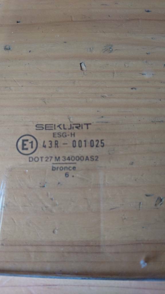 Original GM Opel Rekord E Seitenscheibe hinten links Neu