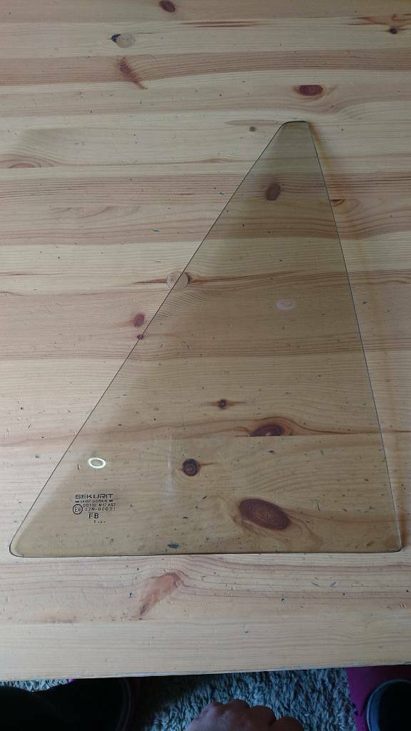 Ascona C Seitenscheibe hinten rechts neu original GM 90035398