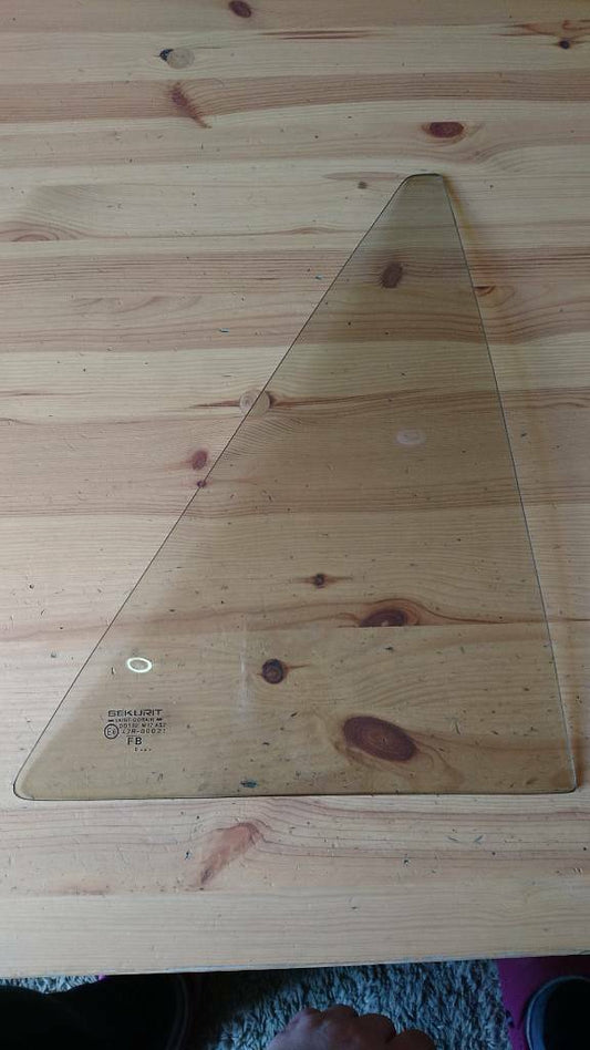 Ascona C Seitenscheibe hinten rechts neu original GM 90035398