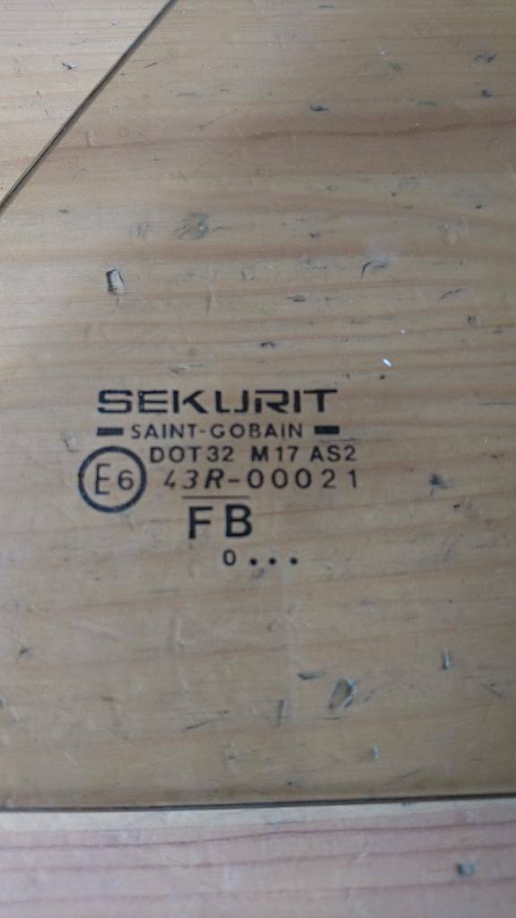 Ascona C Seitenscheibe hinten rechts neu original GM 90035398