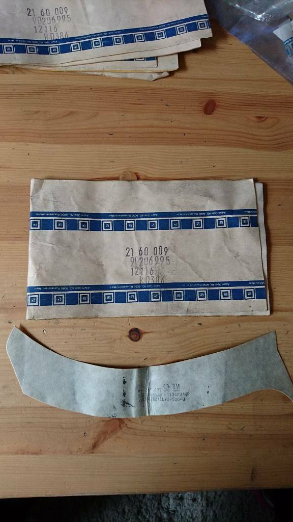 Kadett E Zierstreifen grau Radlauf hinten links Neu Original GM