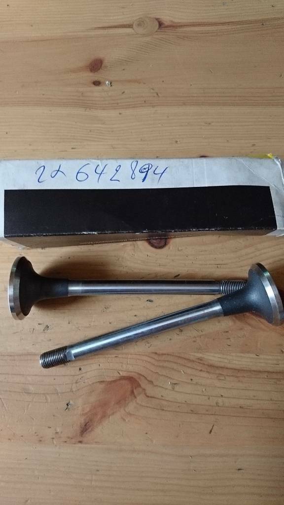 Original GM Opel Rekord E Auslaßventil Diesel Neu