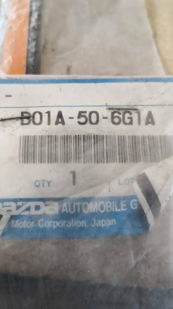 Mazda 323 F Schutzzierleiste Heckscheibe Neu Original Mazda