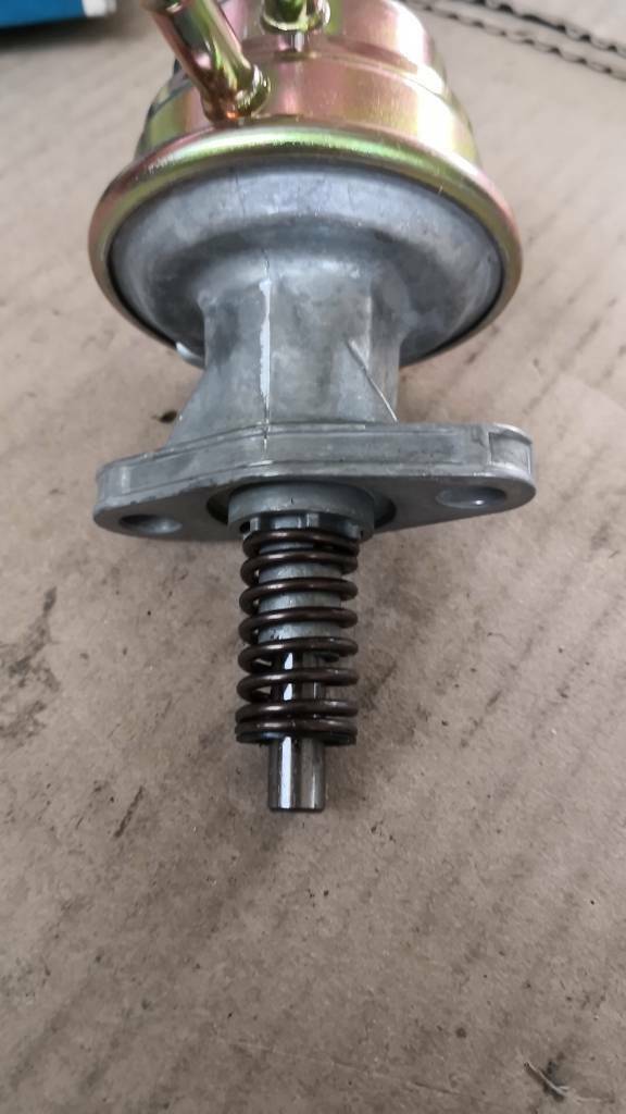 Opel Frontera Benzinpumpe neu original GM