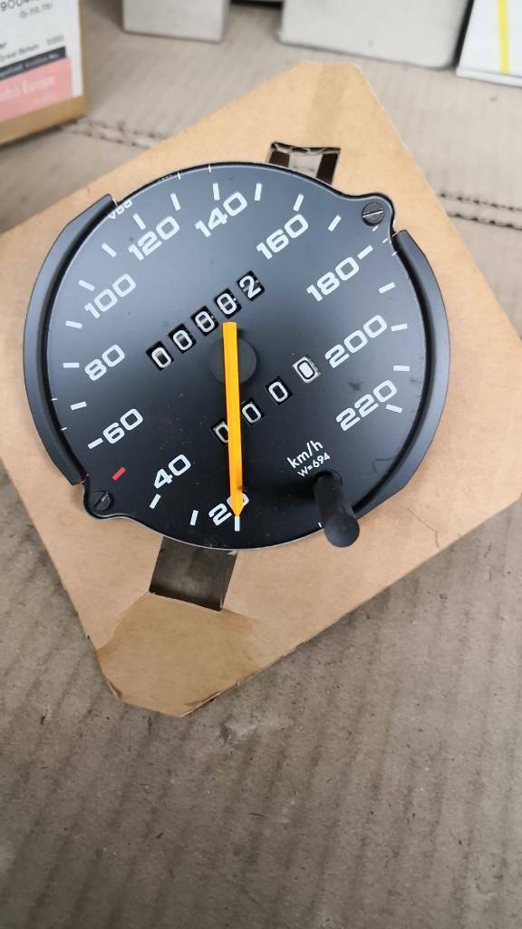 Opel Tachometer Neu Original GM Modell Unbekannt