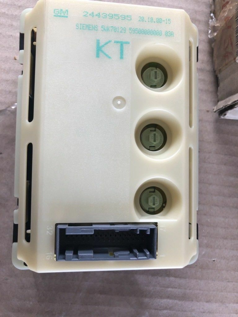 Original GM Opel Omega B Navi Anzeige Instrument Neu