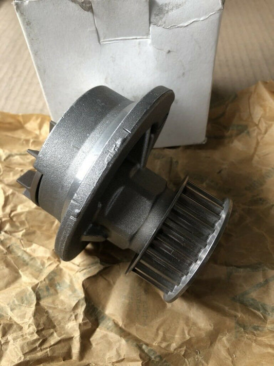 Original GM Opel Corsa Astra Vectra Tigra Zafira Wasserpumpe NEU