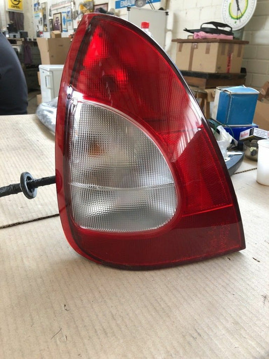Daewoo Nubira Rückleuchte links NEU Original GM