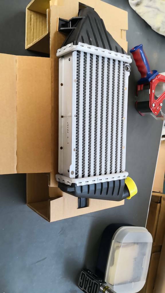 Opel Astra G TD Ladeluftkühler Neu Original GM