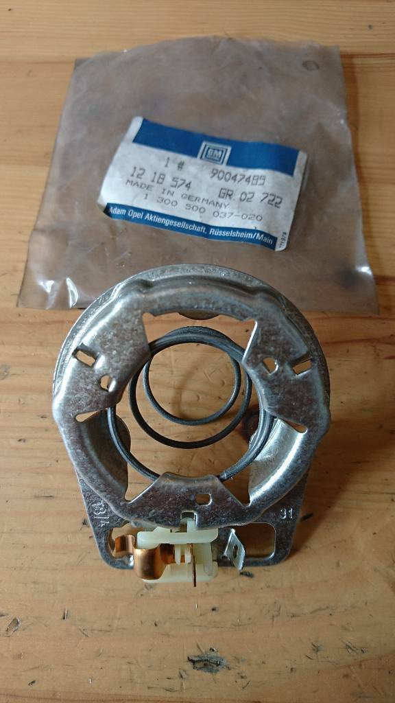 Ascona C Rekord D Monza Manta B Lampenfassung Halogen neu GM