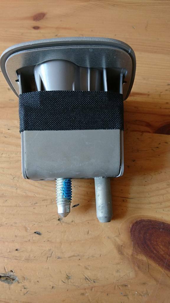 Opel Astra H Caravan Gepäcknetz Halter neu Original GM