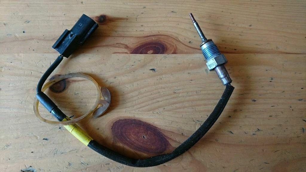 Original GM Renault traffic III Sensor Auspufftemperatur neu