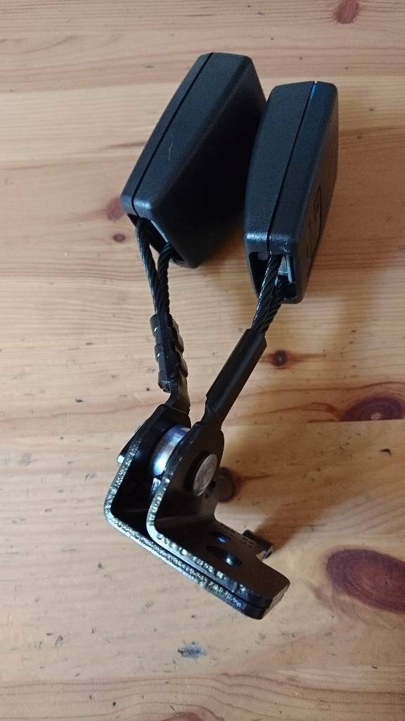 Vectra C Schloß Sicherheitsgurt hinten rechts neu original GM