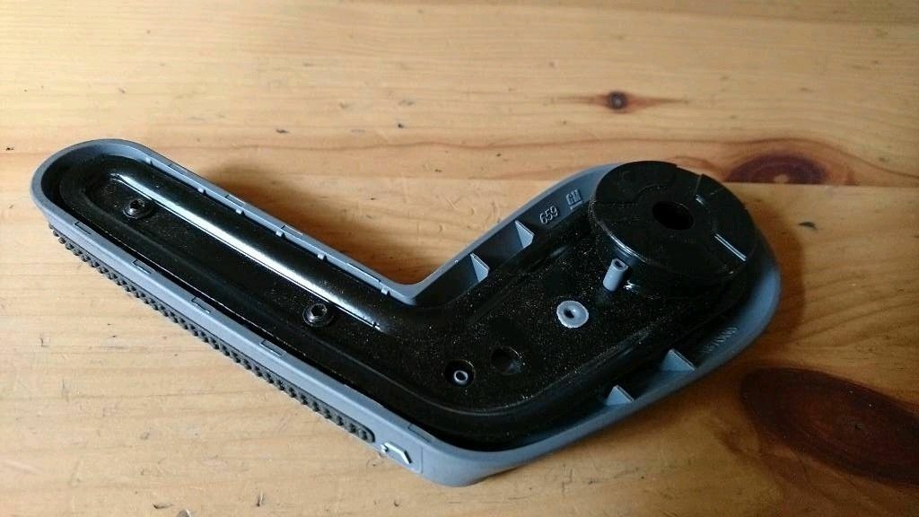 Vectra C Signum Griff Hebel Sitzverstellung vorne links neu GM