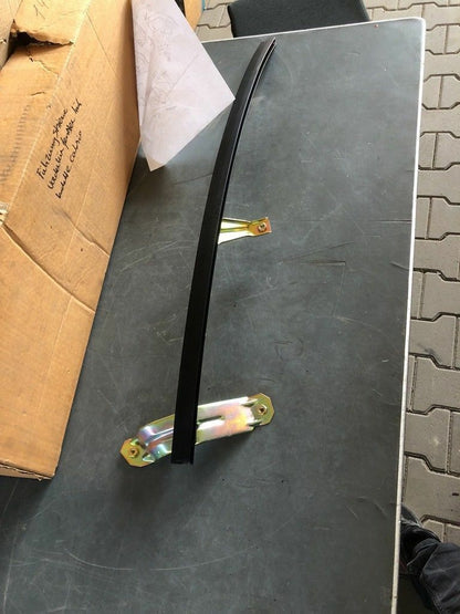 Opel Kadett E Cabrio Führungschiene Vordertür links NEU Original GM
