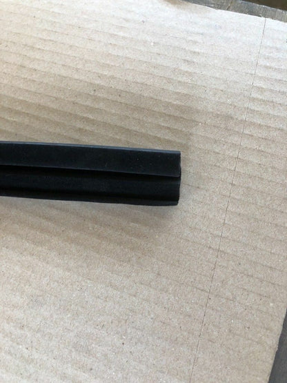 Opel Corsa A Fensterdichtung vorne rechts neu original GM