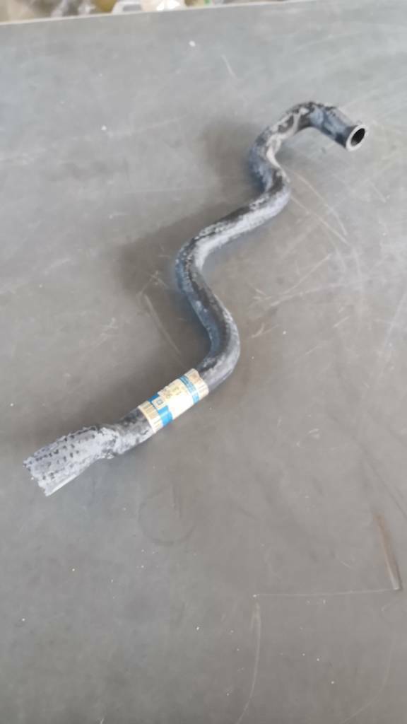 Opel Omega B Kühlwasserschlauch Zusatzwasserpumpe neu original GM