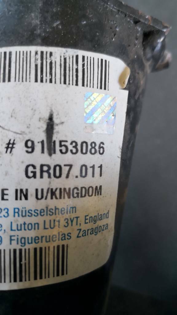 Opel Frontera A Halter Karosserie Vorne Rechts neu original GM