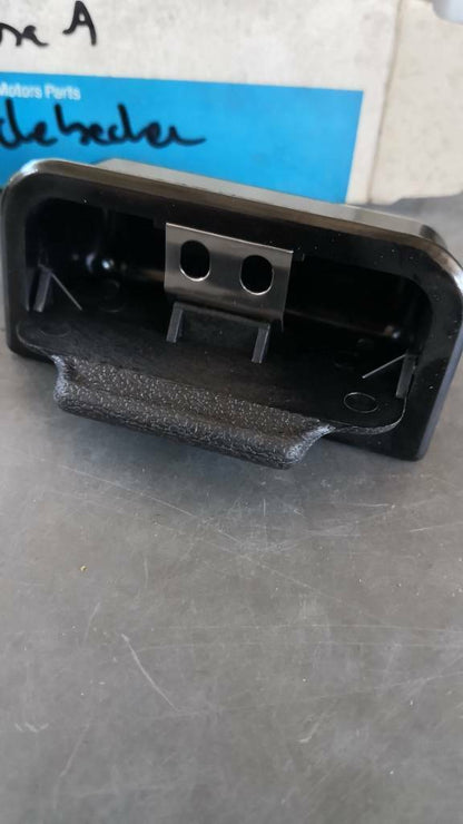 Opel Corsa A Aschenbecher neu original GM