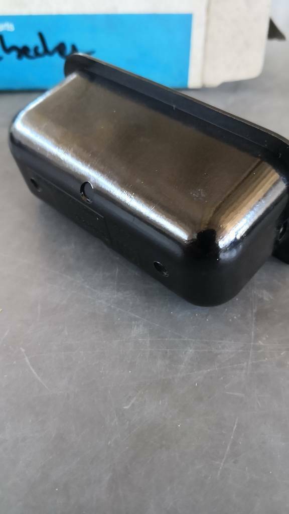 Opel Corsa A Aschenbecher neu original GM