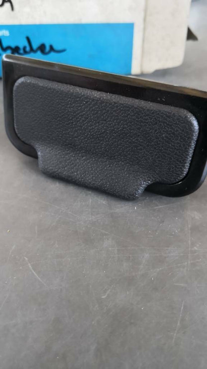 Opel Corsa A Aschenbecher neu original GM