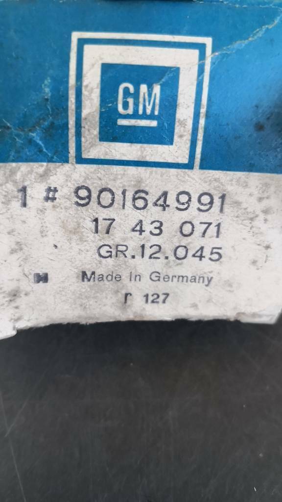 Opel Corsa A Aschenbecher neu original GM