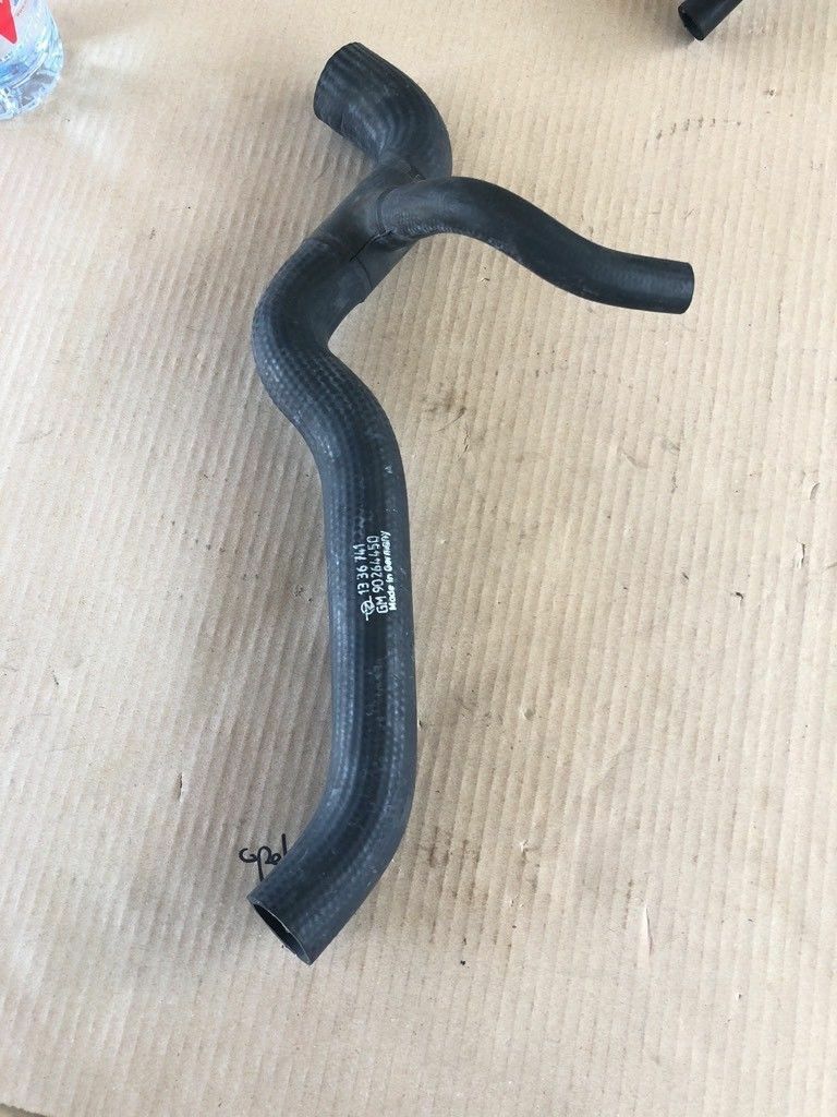Original GM Opel Ascona C Kühler Schlauch unten *NEU*