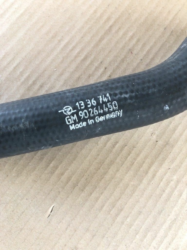 Original GM Opel Ascona C Kühler Schlauch unten *NEU*