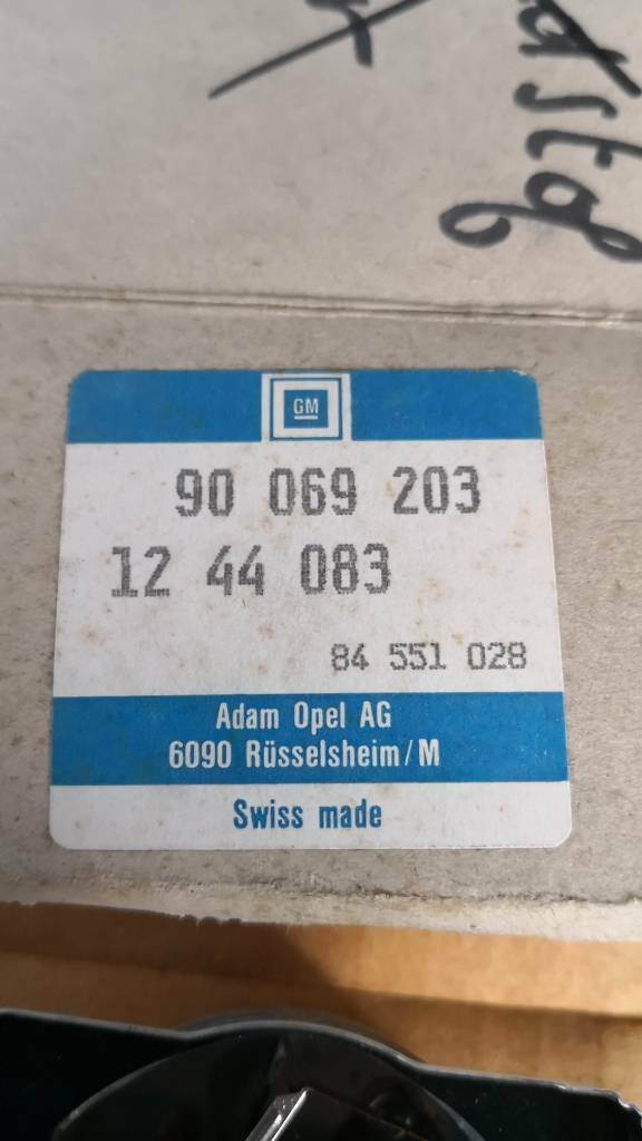 Kadett D/C  Tankanzeige original GM Opel NEU