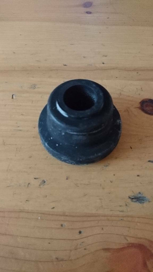 Agila A Buchse Stabi vorne neu original GM