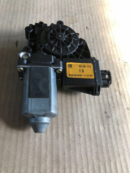 Opel Corsa B Fensterhebermotor vorne rechts neu original GM