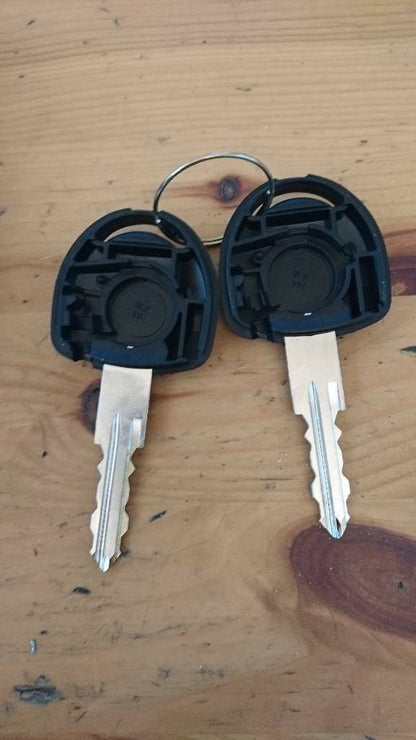 Astra F schloss Schließzylinder Heckklappe 2 Schlüssel neu GM