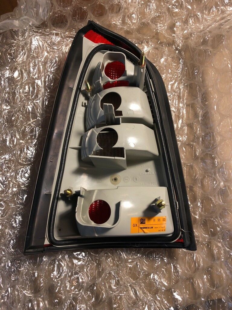 Original GM Opel Vectra B Rücklicht Rechts NEU