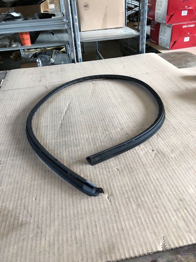 Opel Astra G (5Türer) Dichtung Einstiegsverkleidung links neu original GM