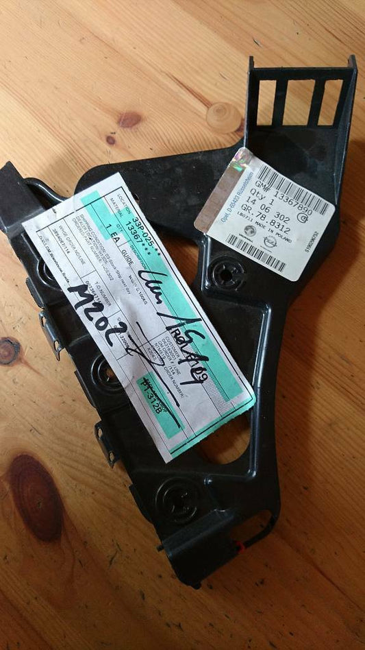 Astra J Stoßstangenführung vorne links Neu Original GM