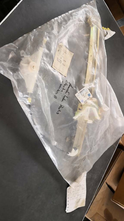 Opel Frontera B Fensterheber Manuel vorne  links Neu Original GM