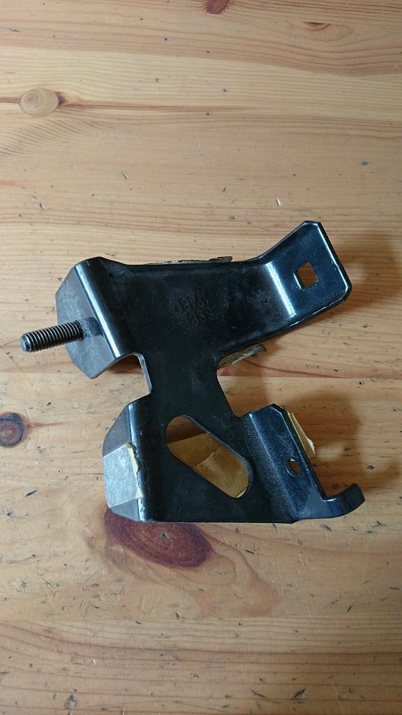 Omega A Caravan Stoßstangen Halter hinten links Neu Original GM