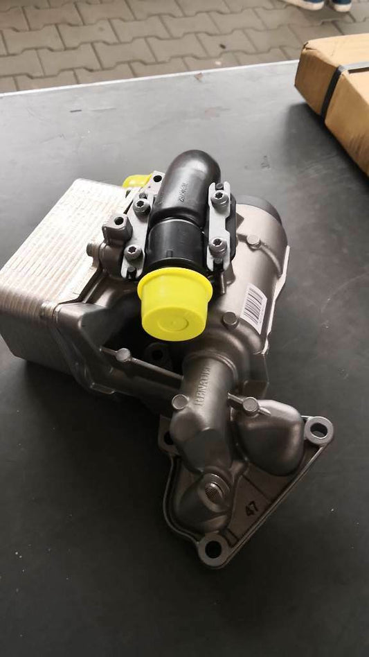 Opel Vivaro A Renault Traffic Öl Kühler 2.0 CDTI Neu Original GM