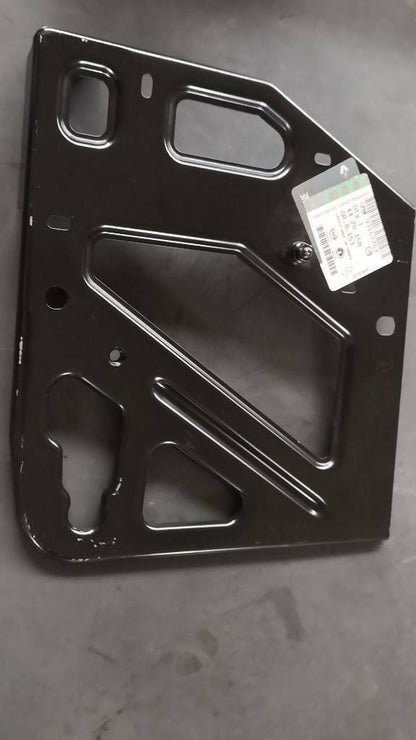 Opel Movano B Einsatzecke Radeinbau Vorne Rechts Neu Original GM