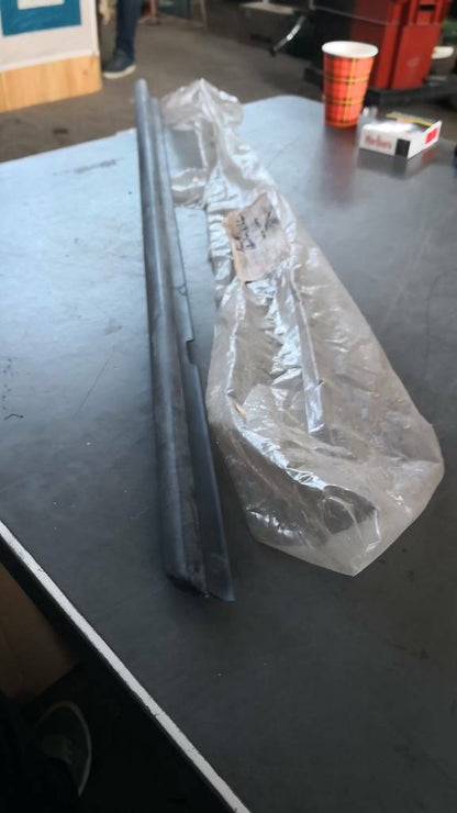 Opel Astra H Dichtung Fensterführung Hinten Links neu original GM
