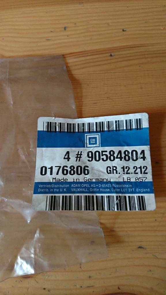 Astra G Zafira A Insignia Vectra B Puffer Kofferraum neu GM