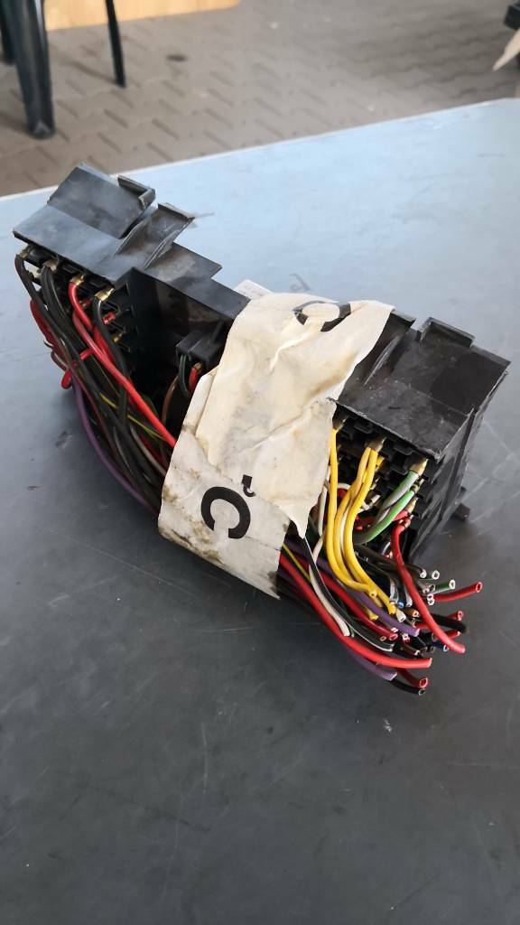 Opel Senator A2  2.0E Sicherungskasten Gebraucht Original GM