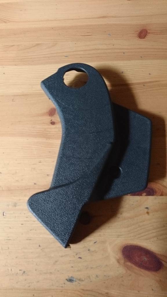 Astra H Zafira B Blende Sitzscharnier rechts außen Neu Original GM