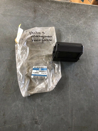 Opel Vectra B Sicherungskasten Kühlergebläse NEU Original GM