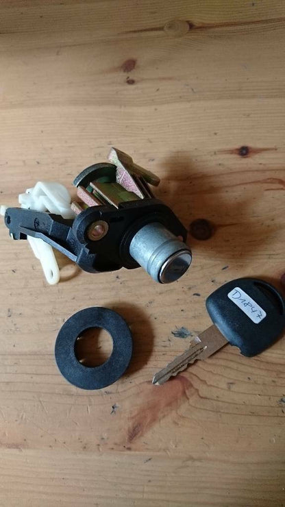 Astra F Schließzylinder Heckklappe 1 Schlüssel Neu GM