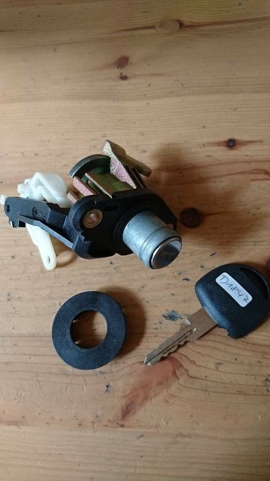 Astra F Schließzylinder Heckklappe 1 Schlüssel Neu GM