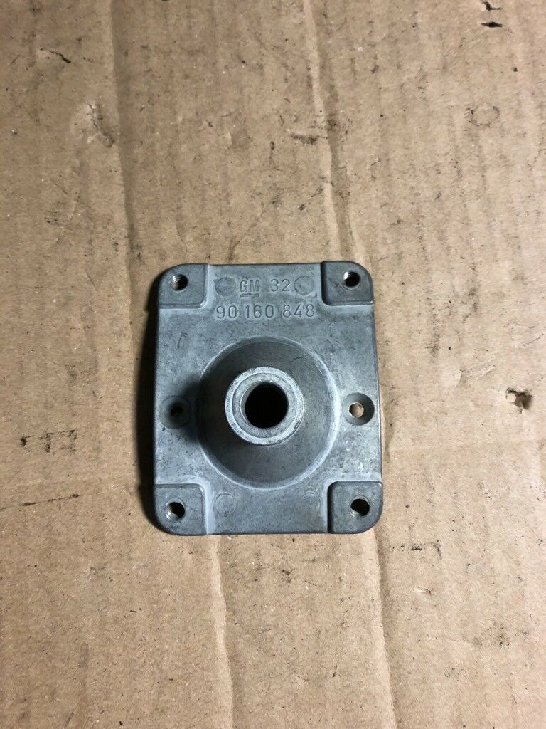 Opel Ascona C Halter Nebel Scheinwerfer NEU Original GM